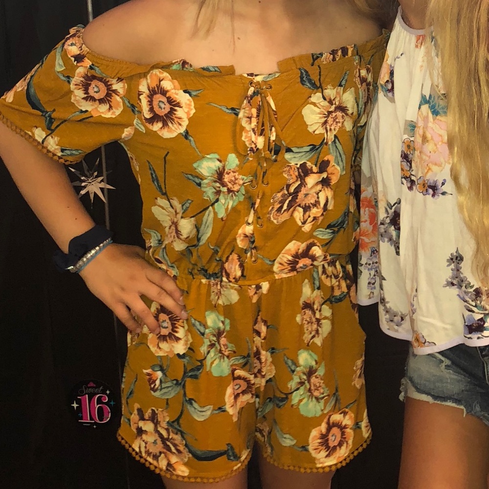 Floral off the shoulder romper